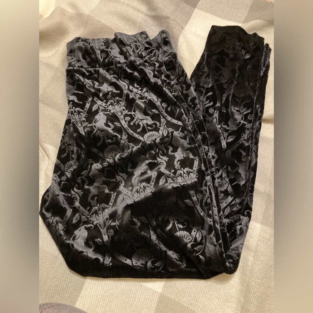 Killstar I’m Strange Velvet Leggings. No longer Available On Killstar Website